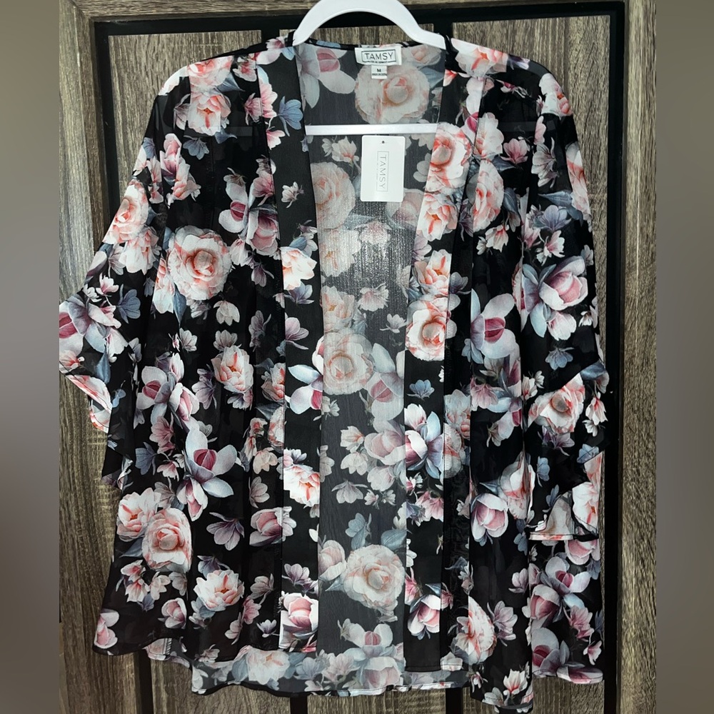NWT~Tamsy Floral Print Short Kimono ~Sz M~